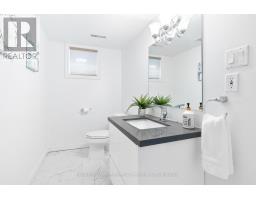 96 GLENVALE BOULEVARD, Toronto, Ontario