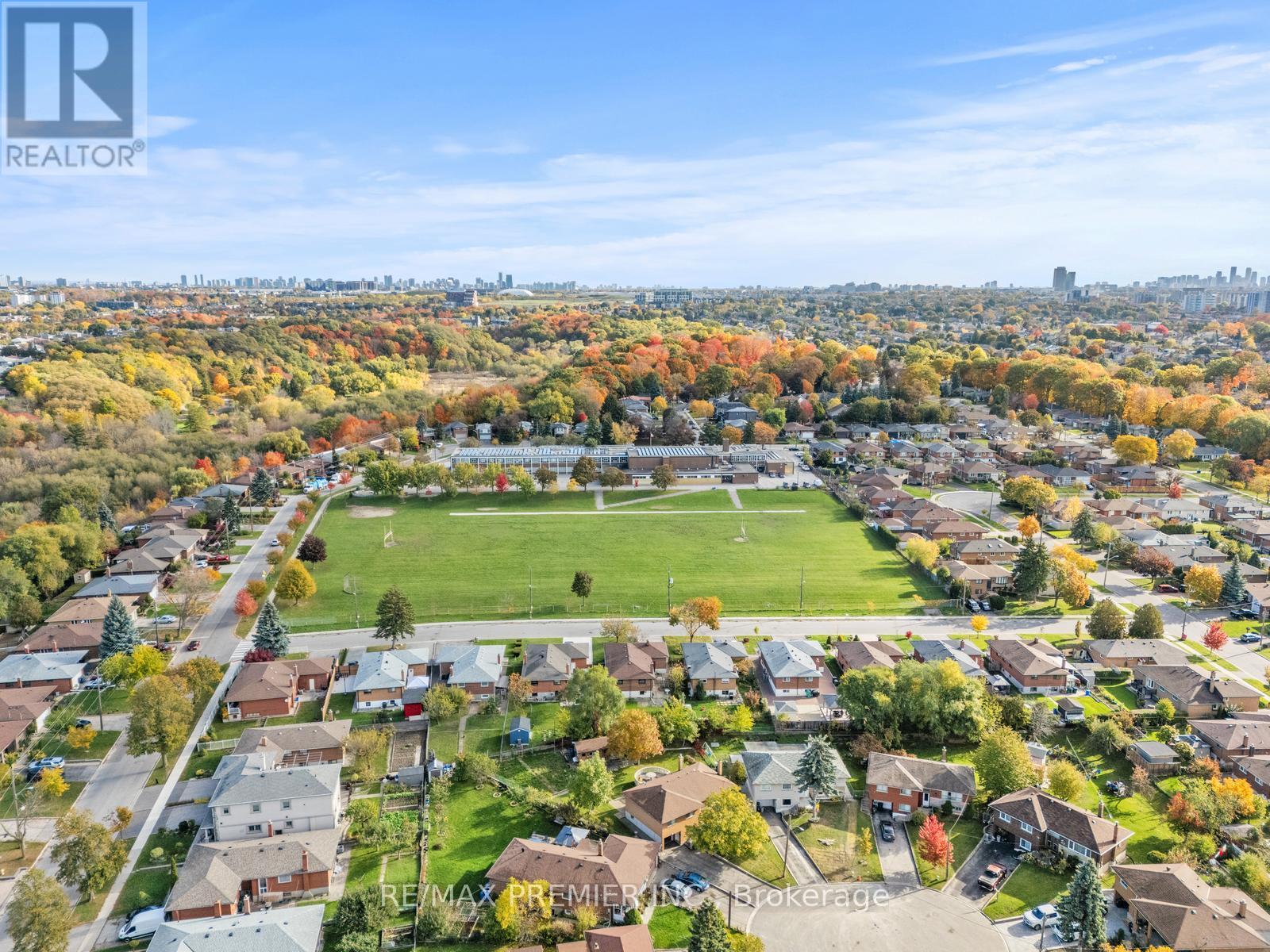 75 Monclova Road, Toronto, Ontario  M3M 1N9 - Photo 33 - W12487361