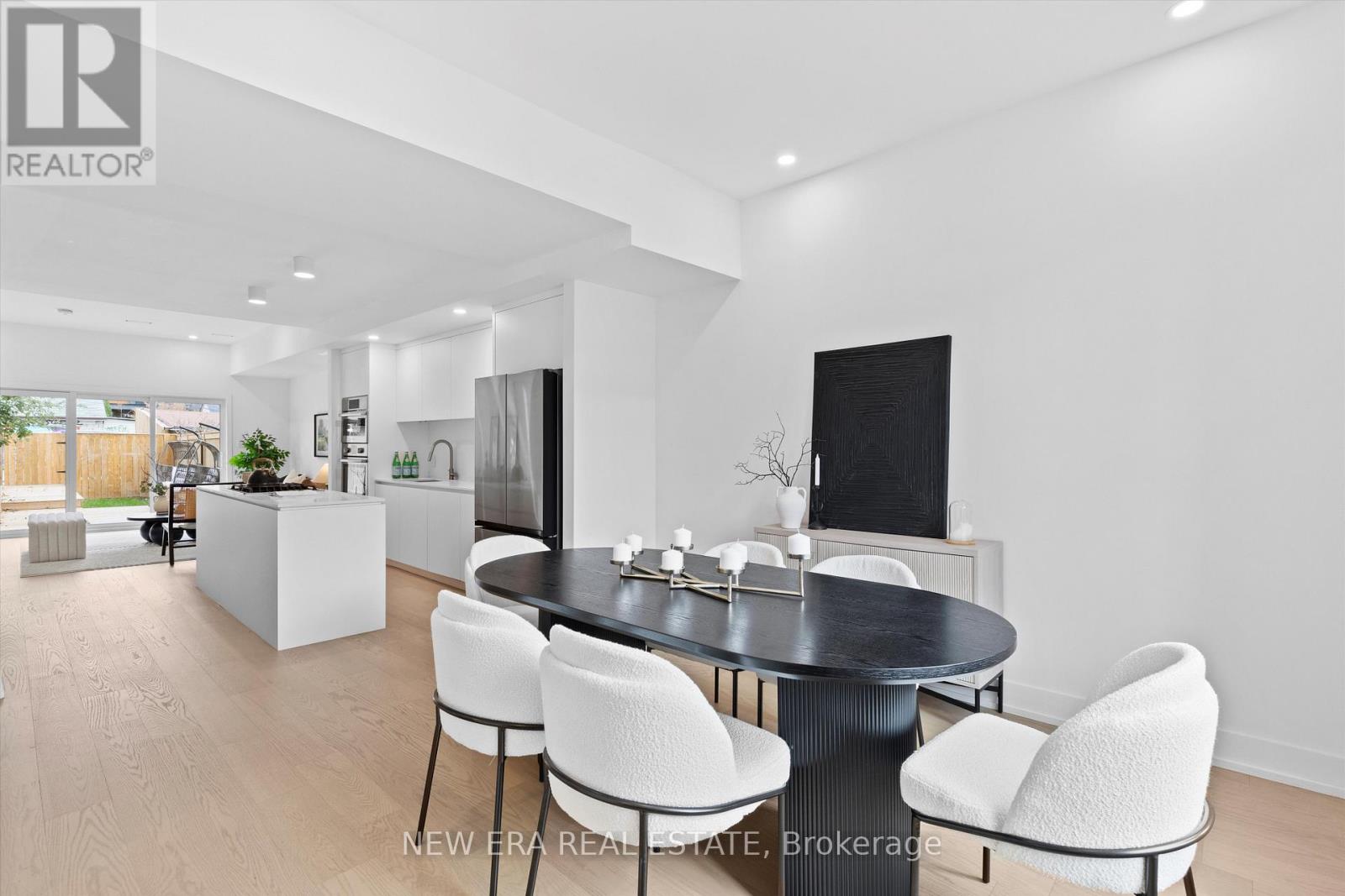 113 Bellwoods Avenue, Toronto, Ontario  M6J 3N4 - Photo 3 - C12509122