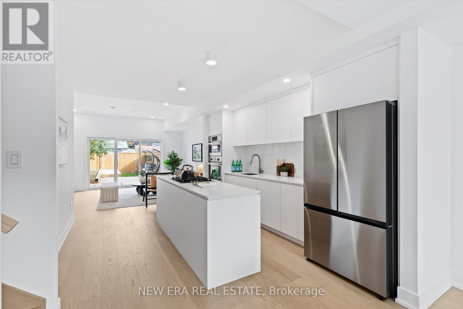 113 Bellwoods Avenue, Toronto, Ontario  M6J 3N4 - Photo 4 - C12509122