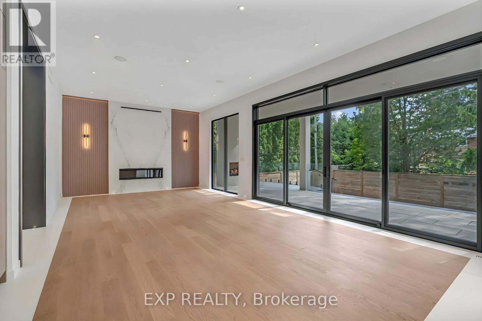 114 Tracina Drive, Oakville, Ontario  L6L 4B7 - Photo 14 - W12420749