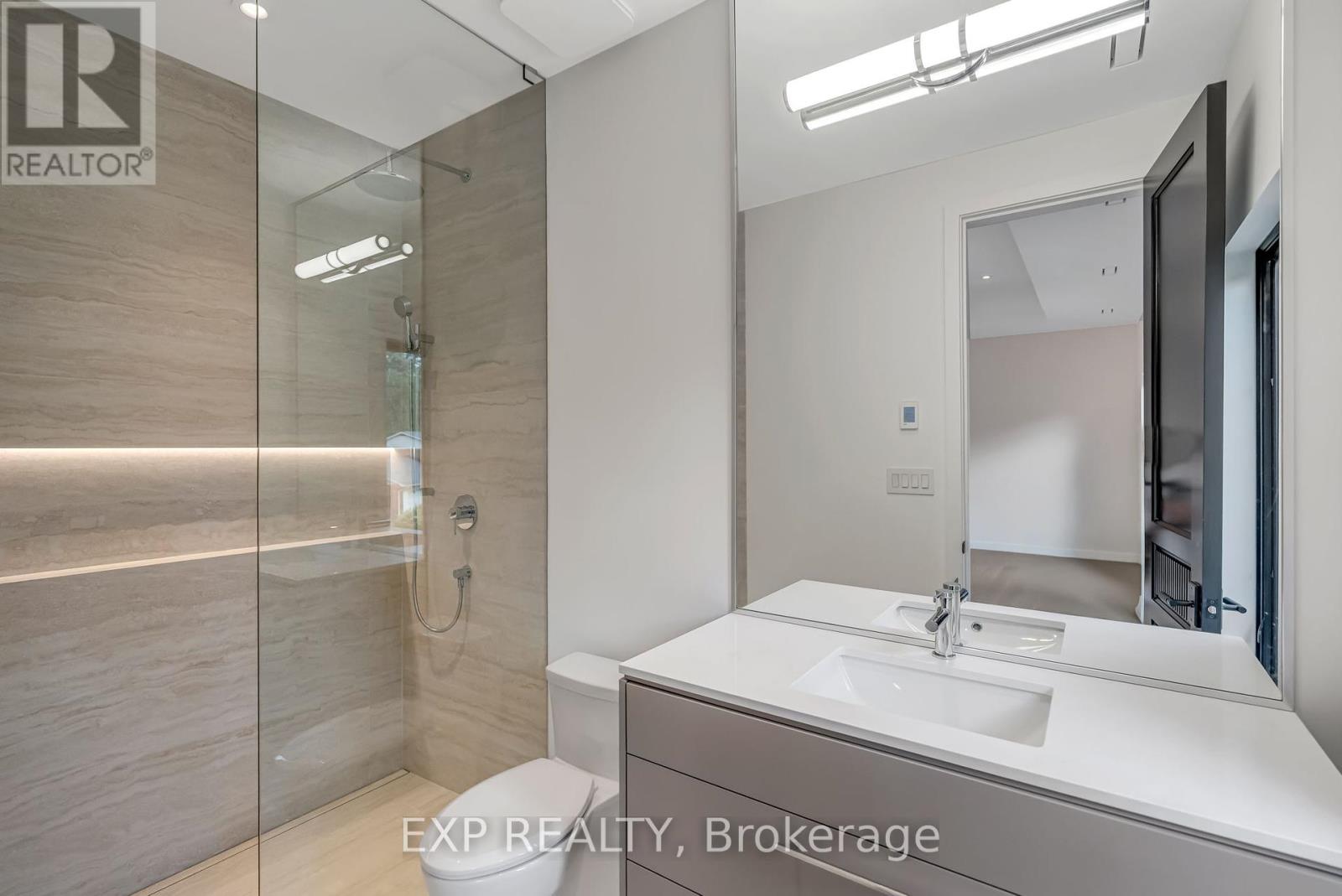 114 Tracina Drive, Oakville, Ontario  L6L 4B7 - Photo 32 - W12420749