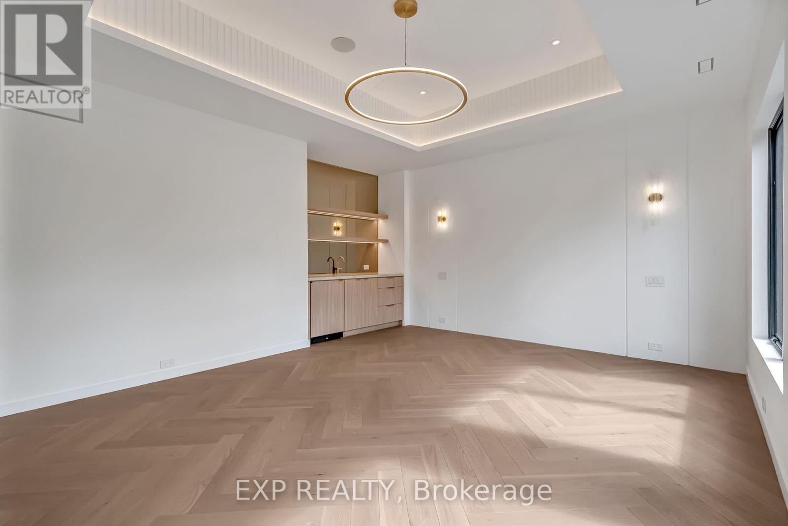 114 Tracina Drive, Oakville, Ontario  L6L 4B7 - Photo 23 - W12420749