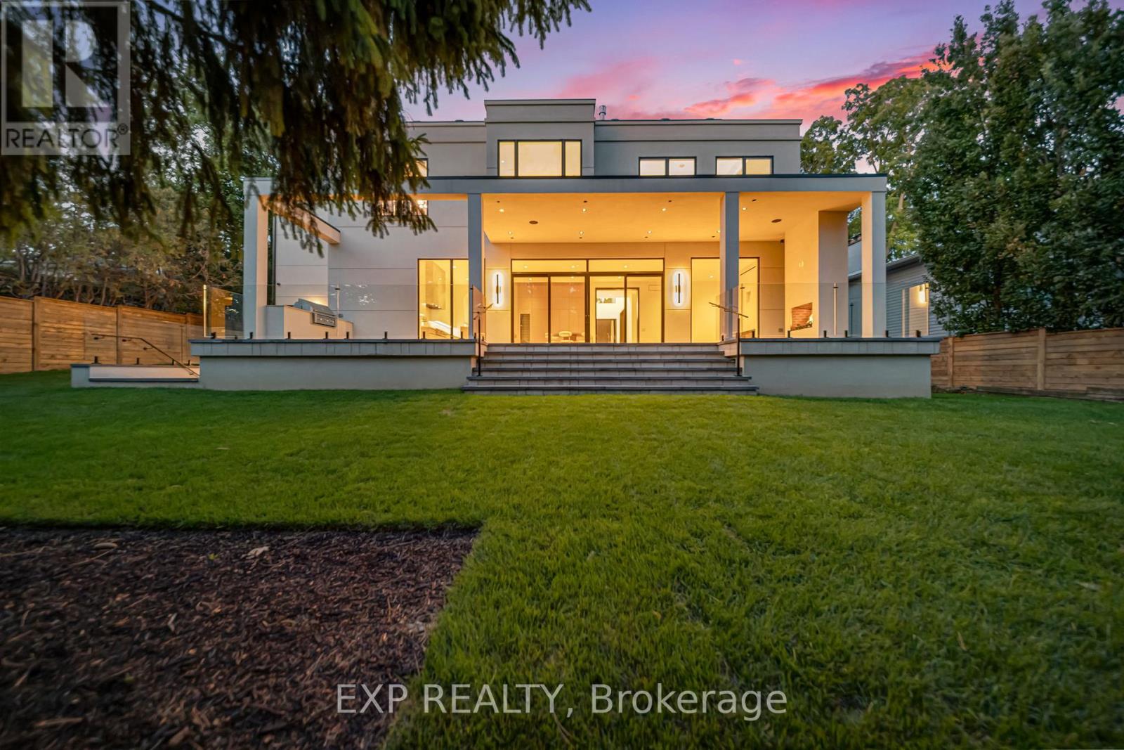 114 Tracina Drive, Oakville, Ontario  L6L 4B7 - Photo 44 - W12420749