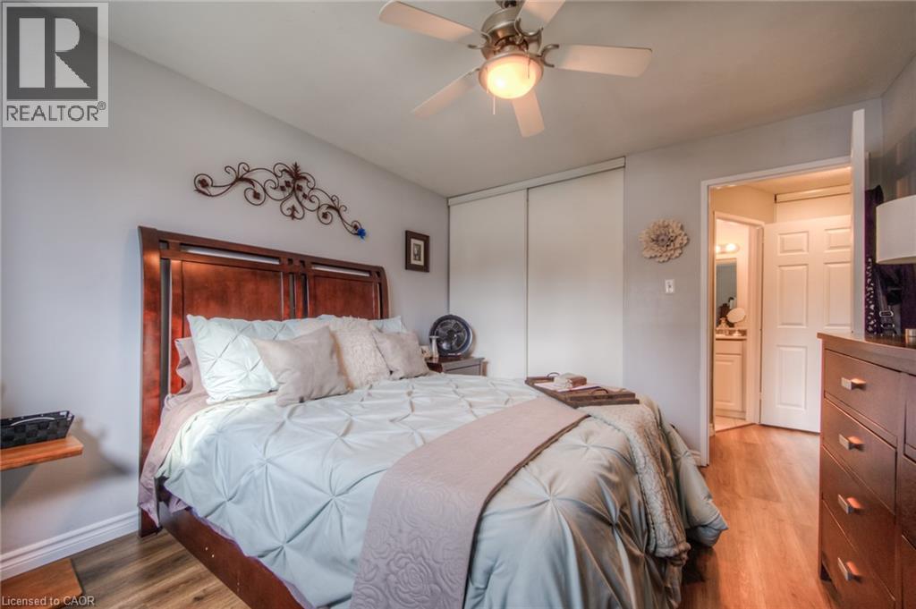 527 Parkside Drive Unit# 8, Waterloo, Ontario  N2L 4X7 - Photo 6 - 40785713