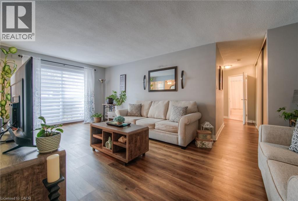 527 Parkside Drive Unit# 8, Waterloo, Ontario  N2L 4X7 - Photo 8 - 40785713