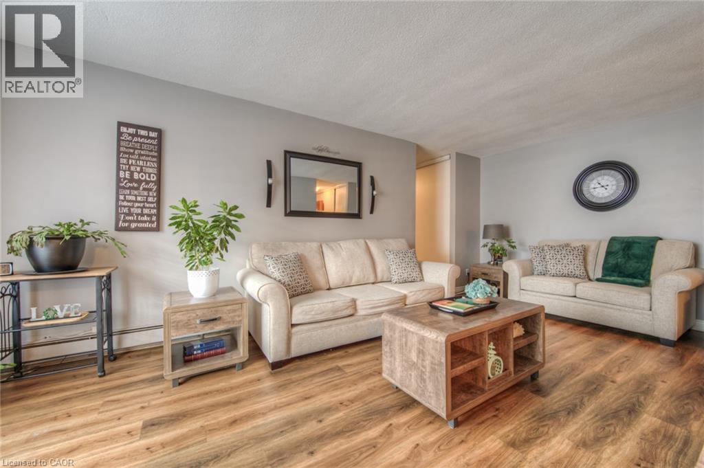 527 Parkside Drive Unit# 8, Waterloo, Ontario  N2L 4X7 - Photo 9 - 40785713