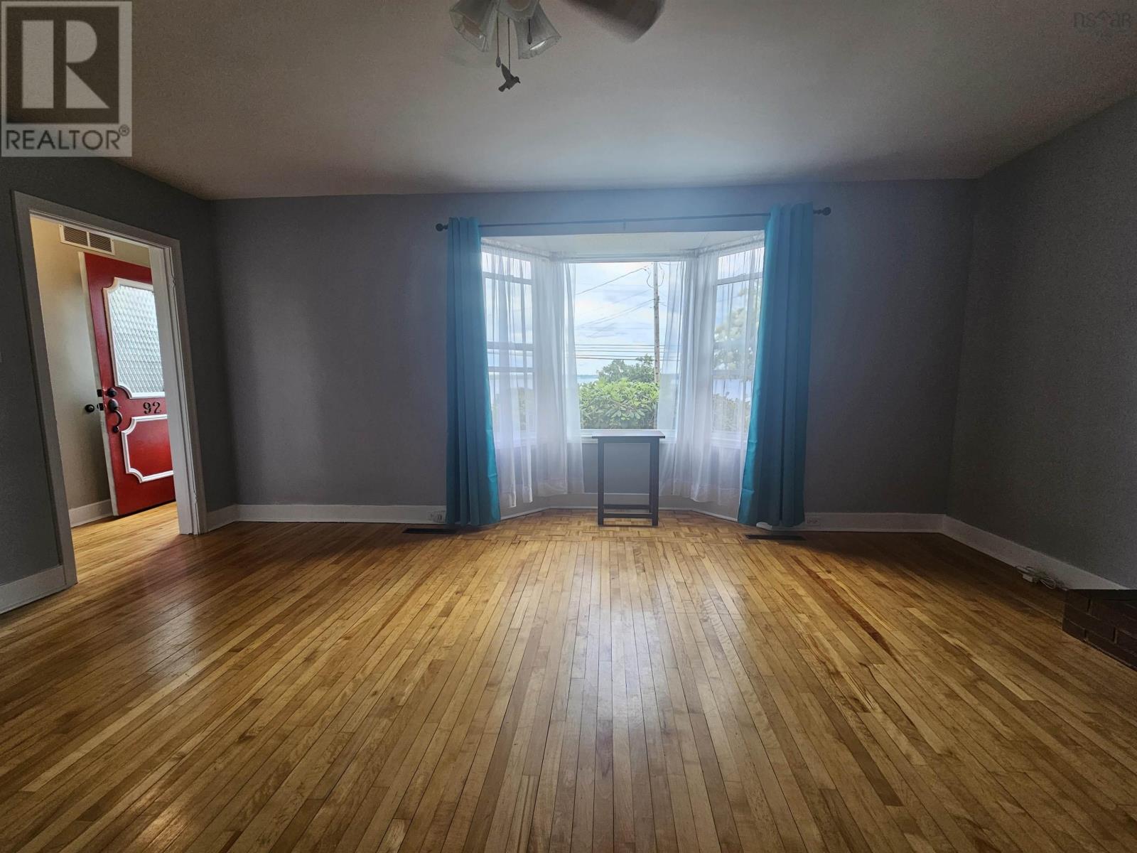 92 Queen Street, North Sydney, Nova Scotia  B2A 1A6 - Photo 17 - 202521204