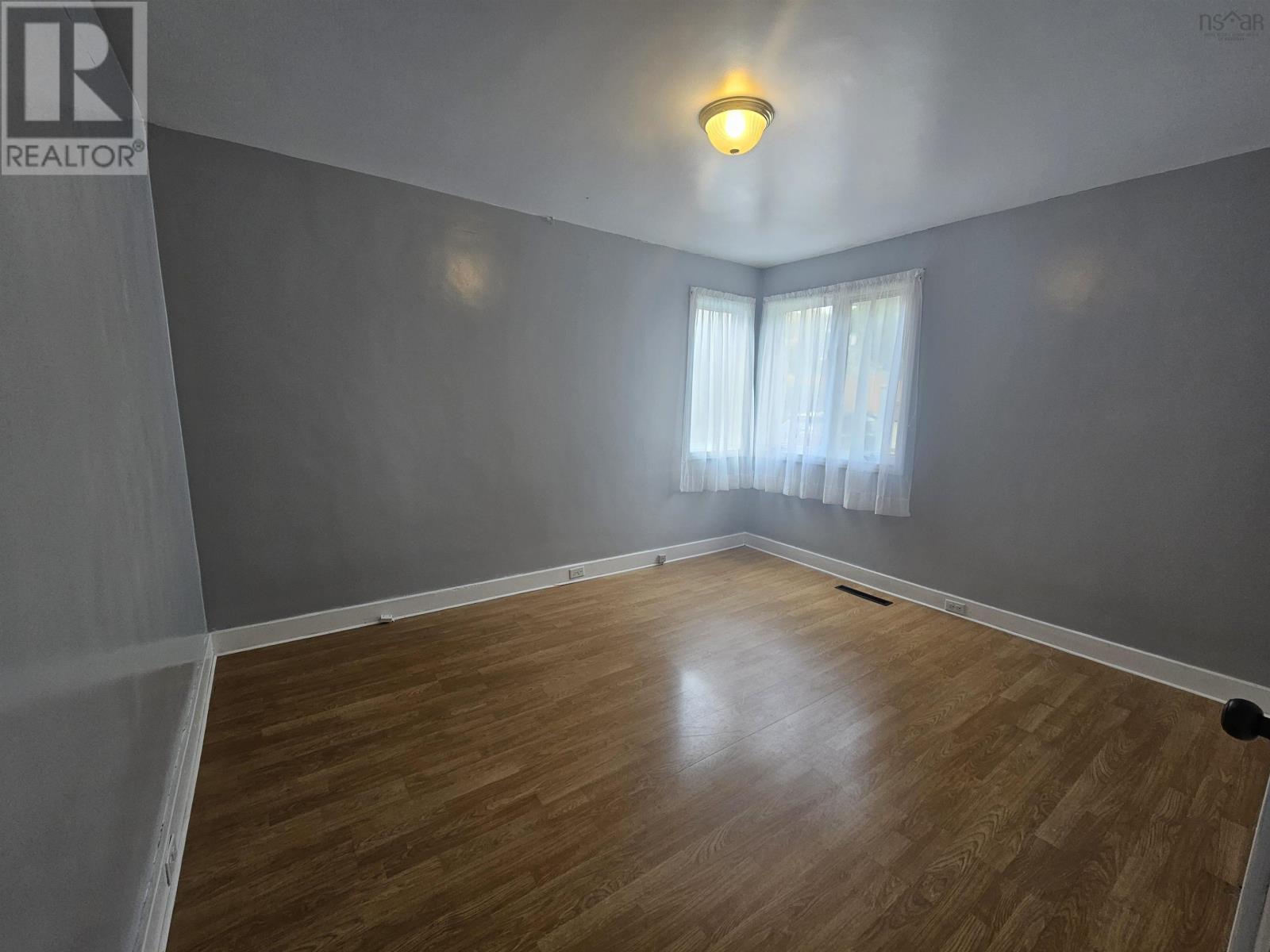 92 Queen Street, North Sydney, Nova Scotia  B2A 1A6 - Photo 24 - 202521204