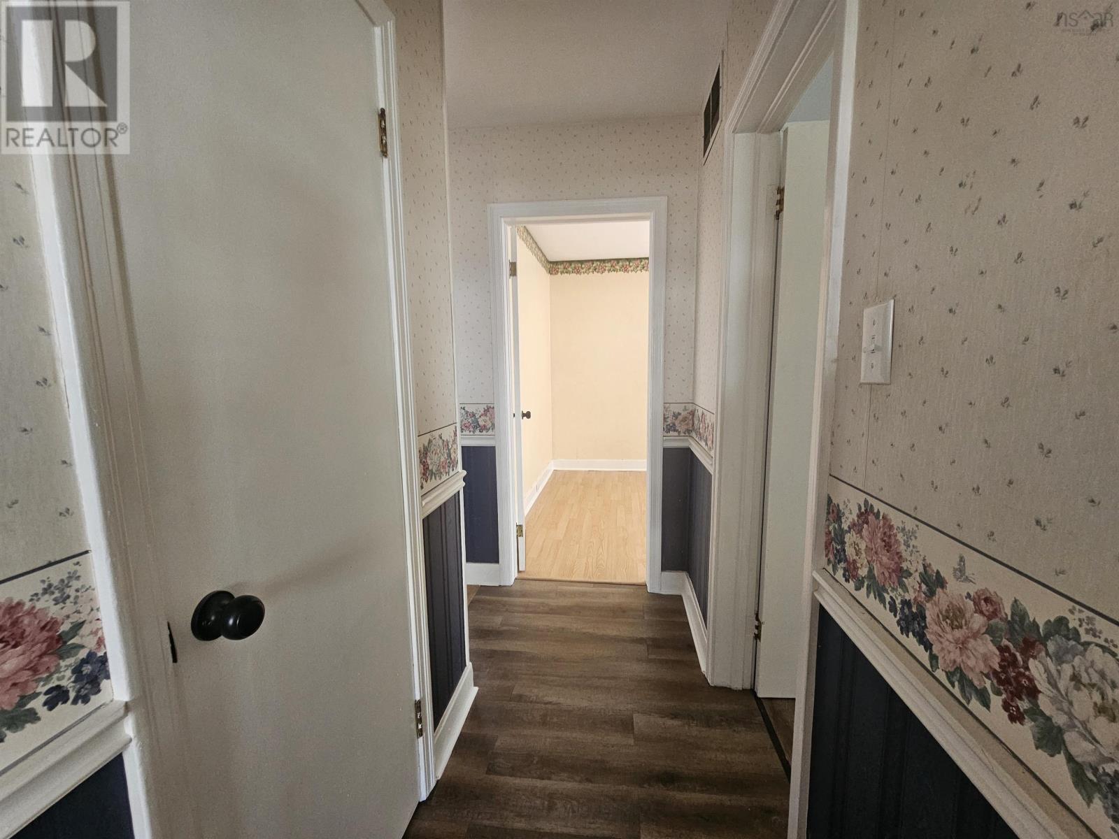 92 Queen Street, North Sydney, Nova Scotia  B2A 1A6 - Photo 26 - 202521204