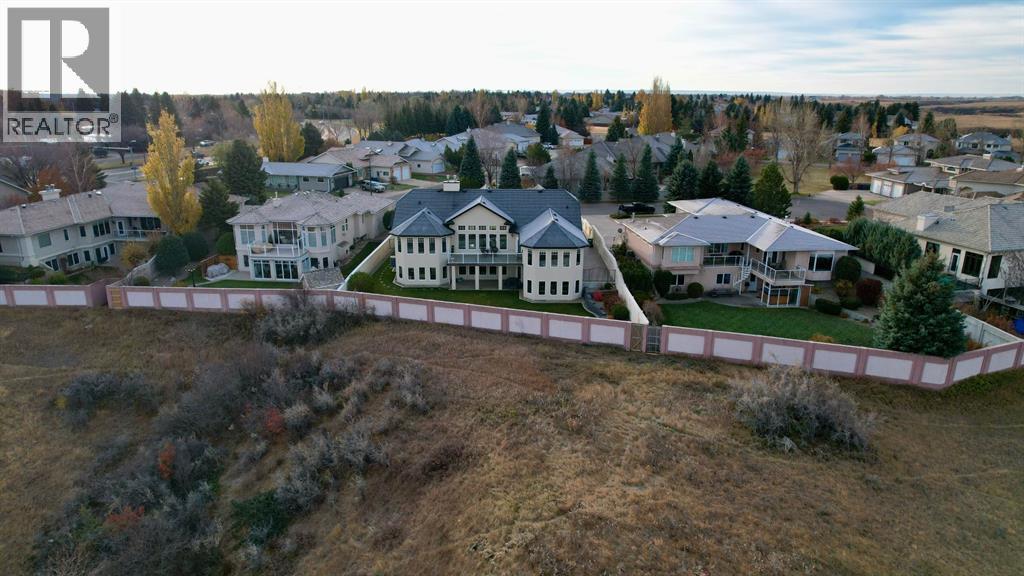 15 Chinook Heights S, Lethbridge, Alberta  T1K 6T6 - Photo 3 - A2268796