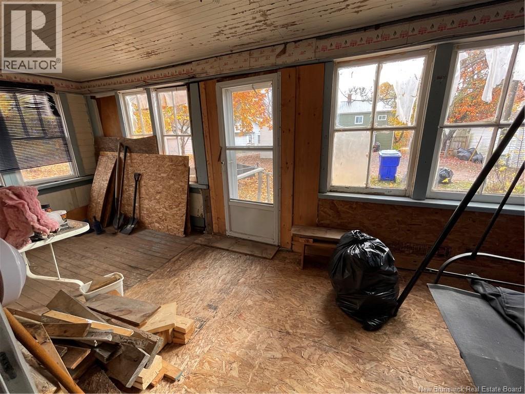 28 First Avenue, Mcadam, New Brunswick  E6J 1S4 - Photo 13 - NB129452