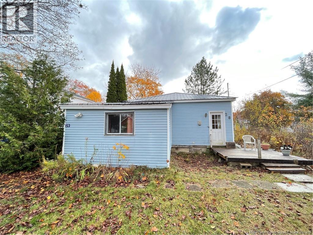 28 First Avenue, Mcadam, New Brunswick  E6J 1S4 - Photo 15 - NB129452