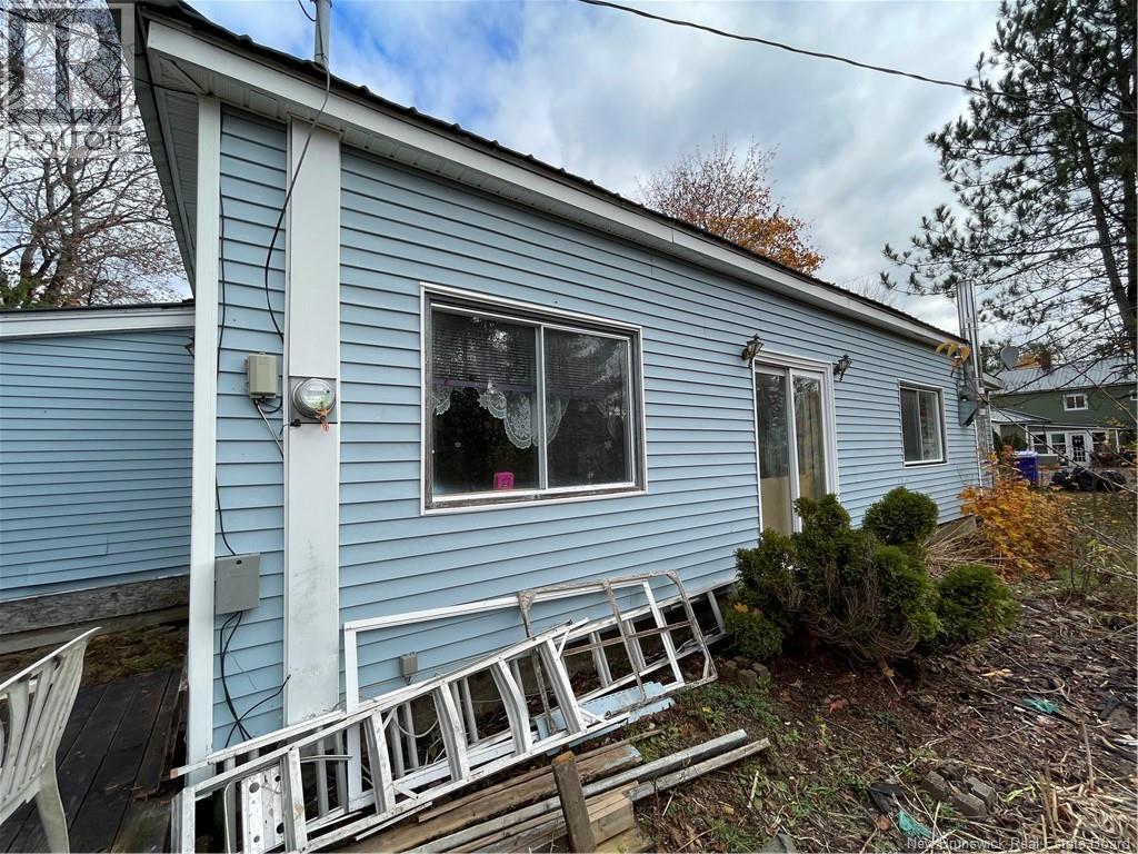 28 First Avenue, Mcadam, New Brunswick  E6J 1S4 - Photo 16 - NB129452