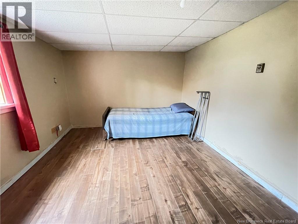 28 First Avenue, Mcadam, New Brunswick  E6J 1S4 - Photo 8 - NB129452