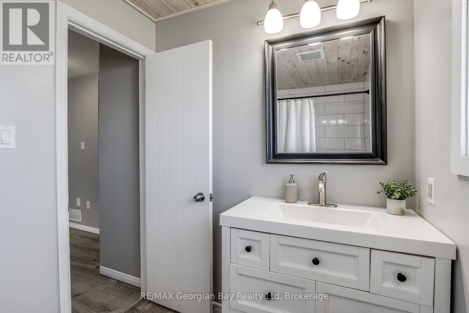 319 Ellen Street, Midland, Ontario L4R 2H1 - Photo 17 - S12509710