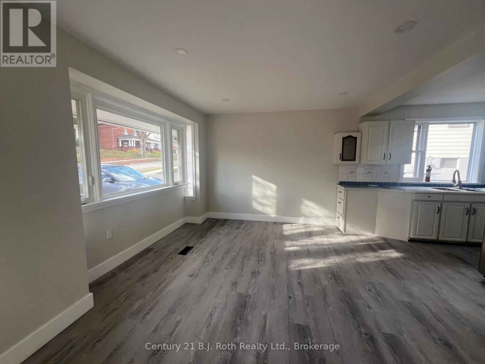 309 Manly Street, Midland, Ontario  L4R 3C7 - Photo 5 - S12509724