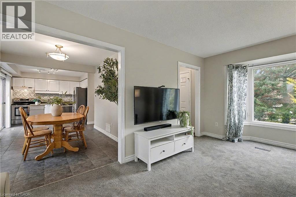 147 General Drive, Kitchener, Ontario  N2K 3S7 - Photo 8 - 40781999