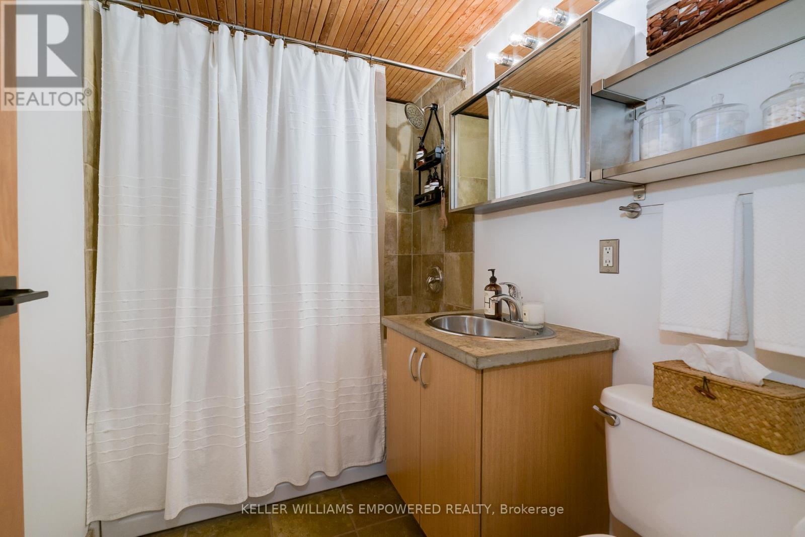 5 - 189 Queen Street E, Toronto, Ontario  M5A 1S2 - Photo 15 - C12509434