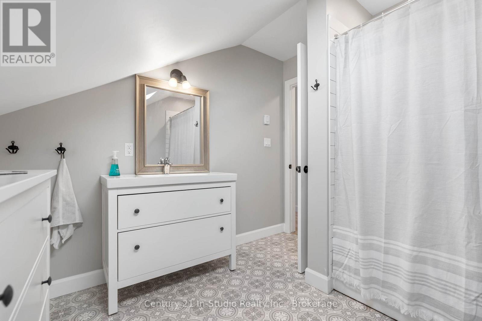 404223 Conc Rd 20 Concession, Georgian Bluffs, Ontario N0H 1S0 - Photo 38 - X12509670