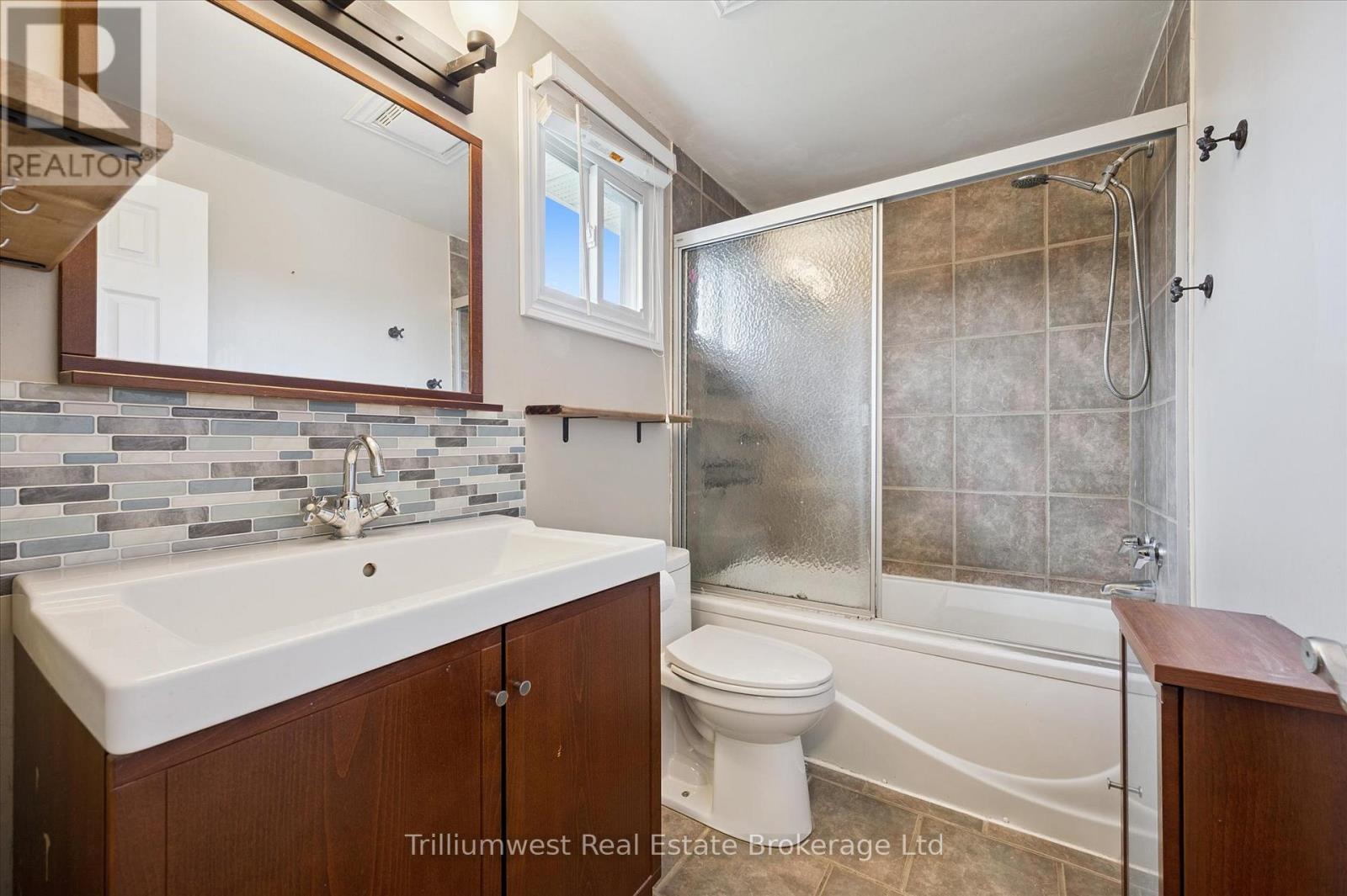 424 Benesfort Court, Kitchener, Ontario  N2N 3B7 - Photo 15 - X12509708