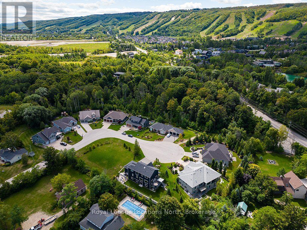 117 Schoolhouse Court, Blue Mountains, Ontario L9Y 0N2 - Photo 39 - X12509716