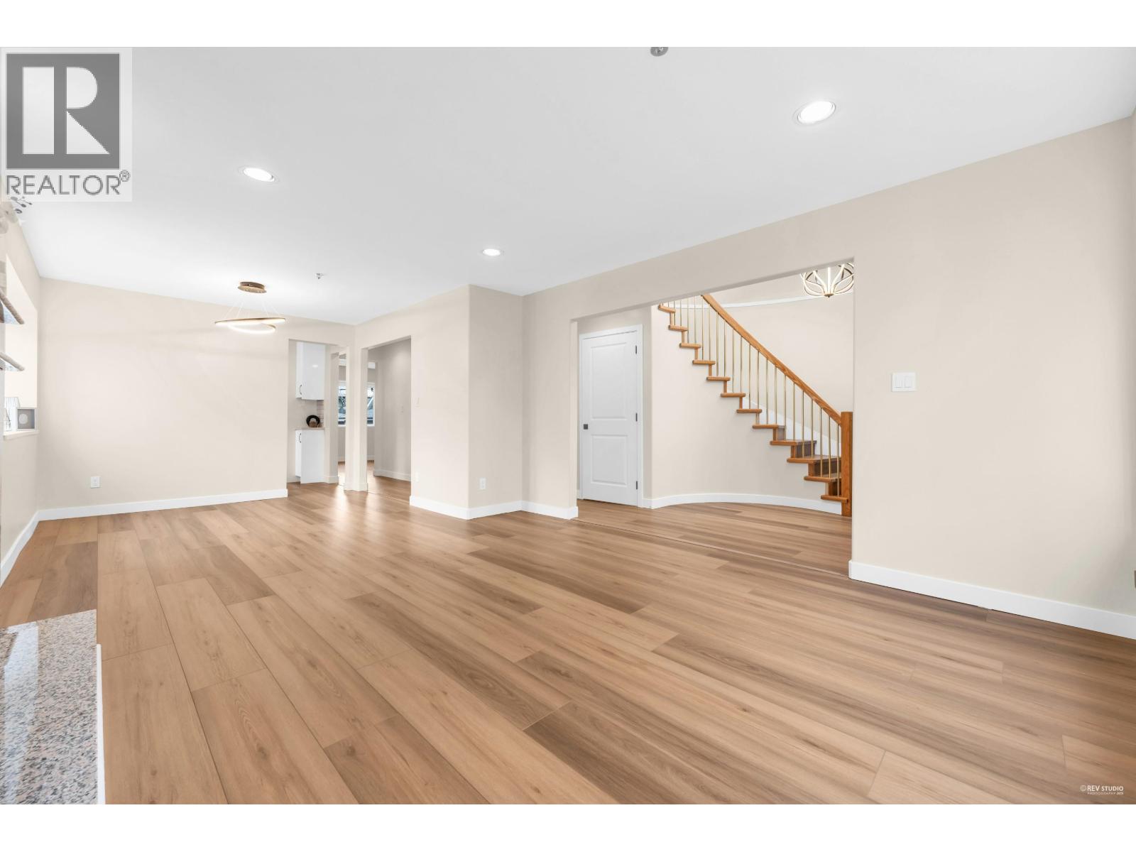 719 E 27th Avenue, Vancouver, British Columbia V5V 2K8 - Photo 4 - R3064655