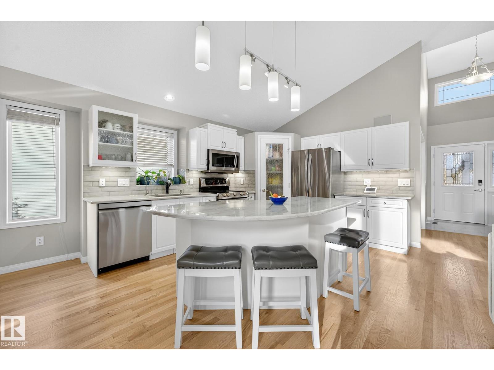 16 Hutchinson Pl, St. Albert, Alberta  T8N 6R3 - Photo 9 - E4464697