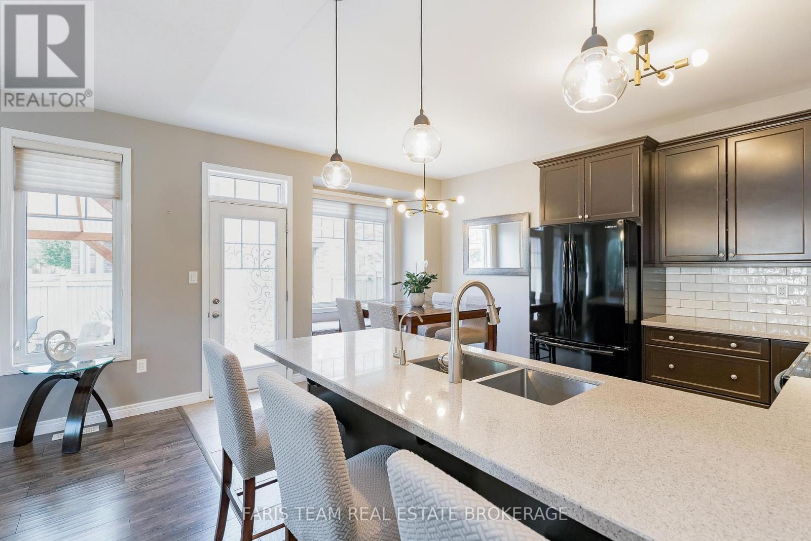 38 Paddison Place, New Tecumseth, Ontario  L9R 0J5 - Photo 5 - N12509416