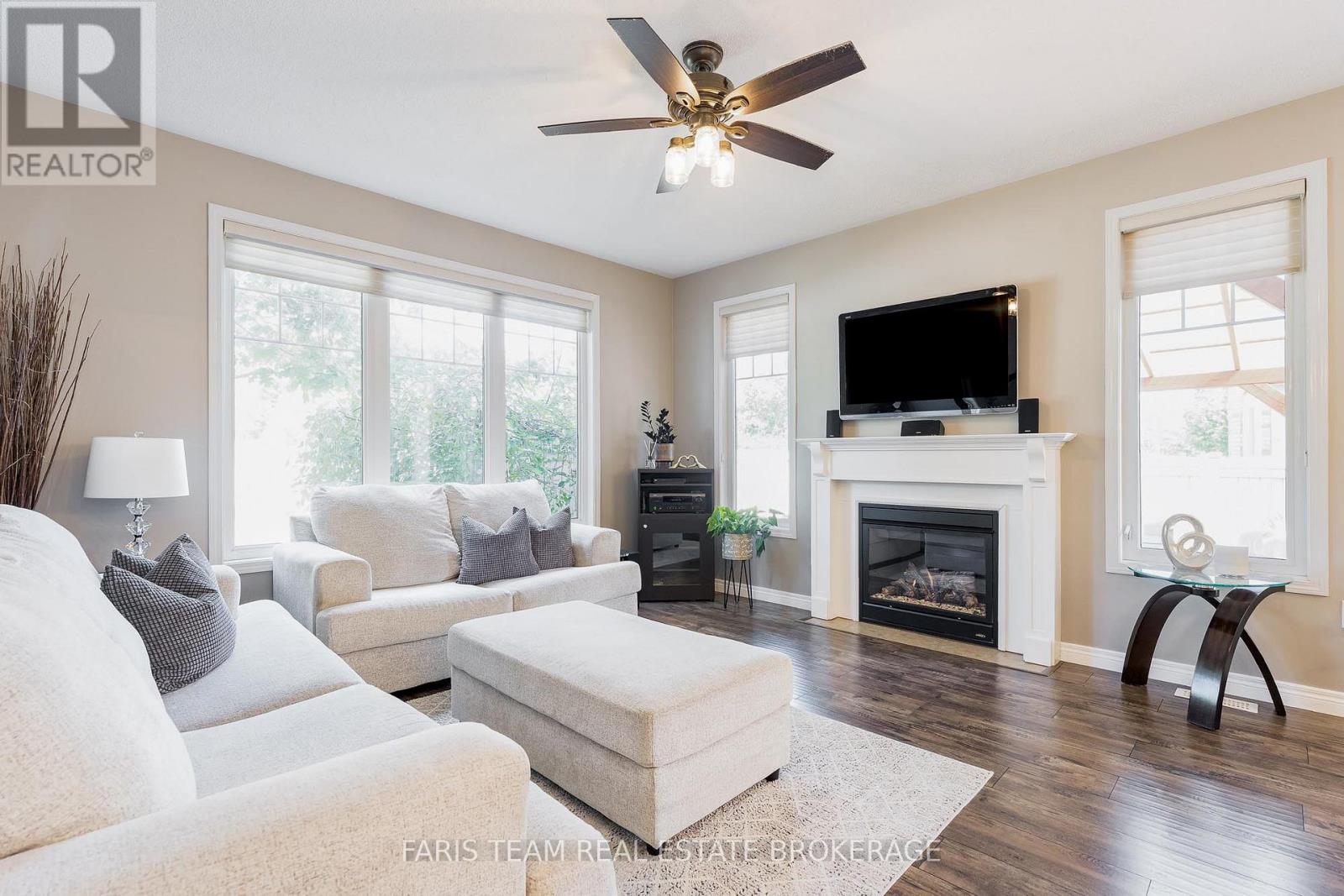 38 Paddison Place, New Tecumseth, Ontario  L9R 0J5 - Photo 8 - N12509416