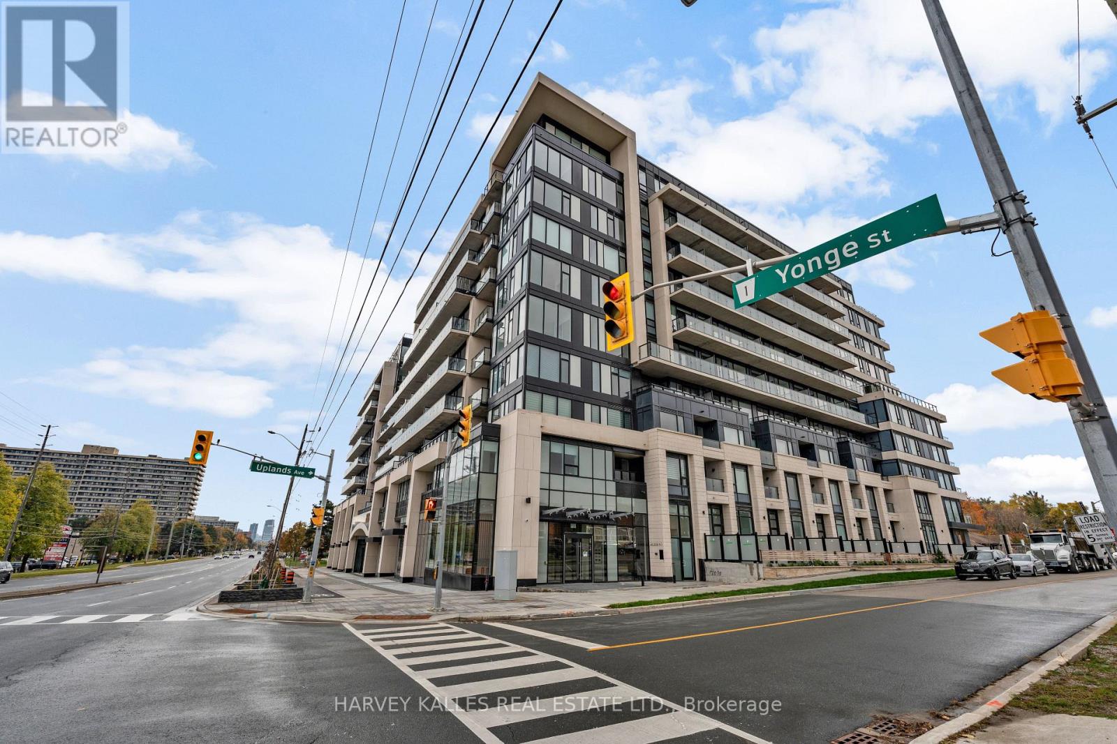 524 - 8188 YONGE STREET, Vaughan, Ontario