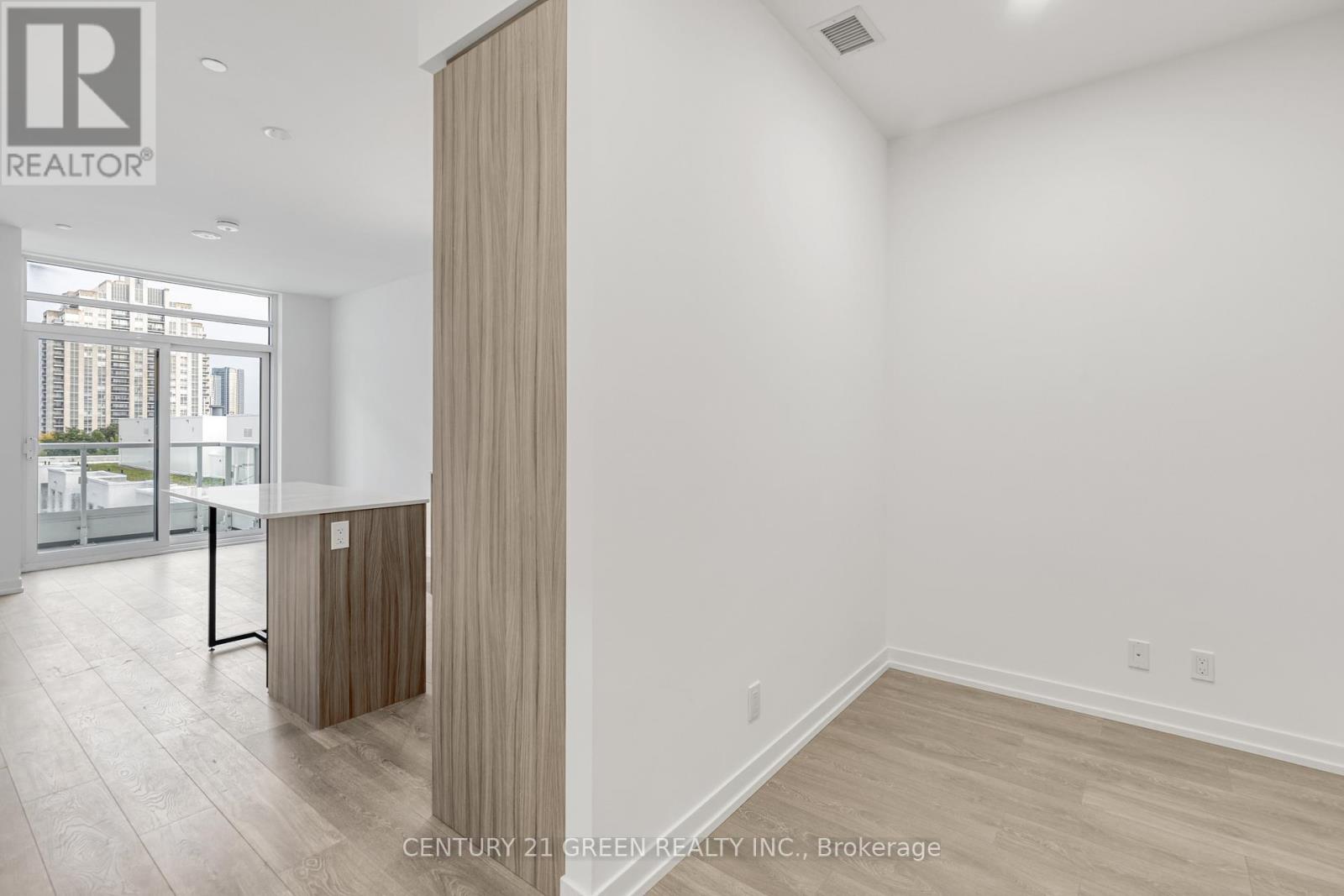 8 Beverley Glen Boulevard, Vaughan, Ontario  L4J 0L5 - Photo 13 - N12509480