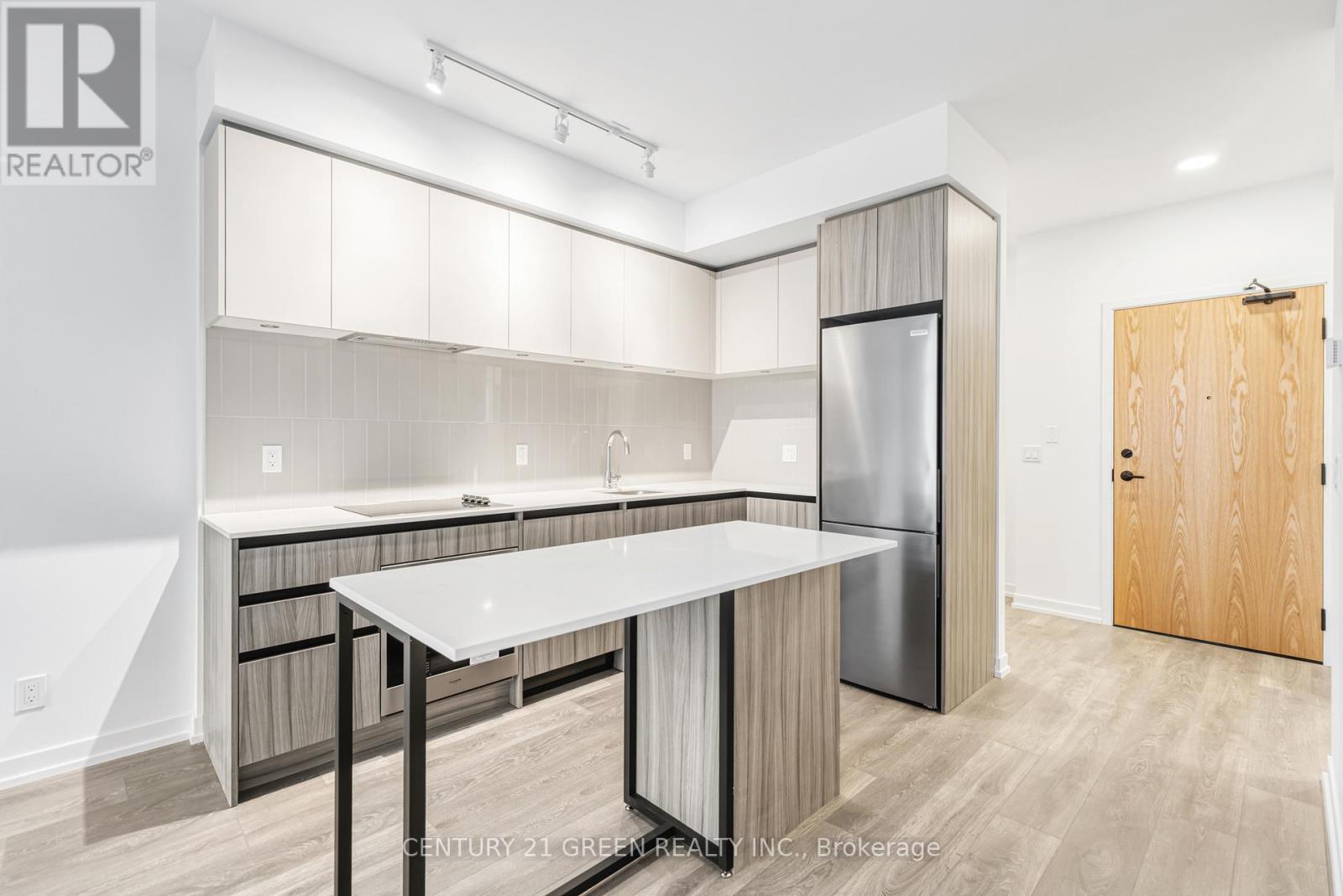 8 Beverley Glen Boulevard, Vaughan, Ontario  L4J 0L5 - Photo 18 - N12509480