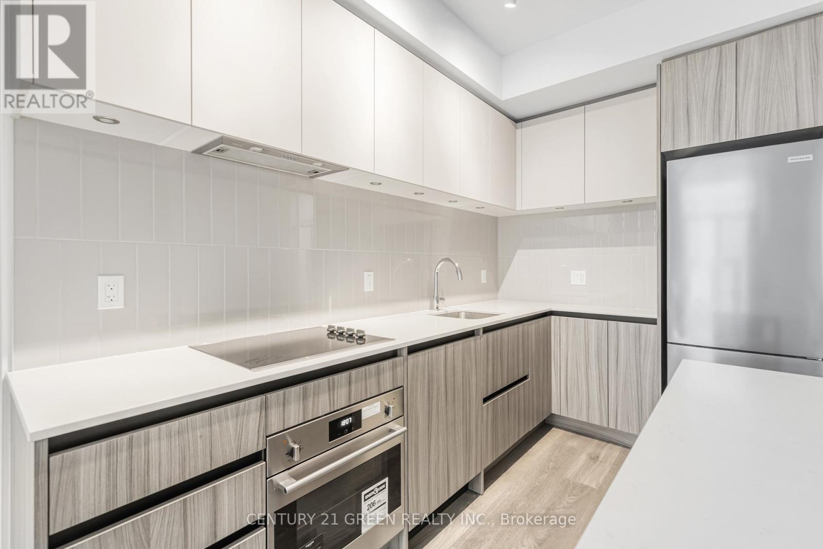 8 Beverley Glen Boulevard, Vaughan, Ontario  L4J 0L5 - Photo 19 - N12509480