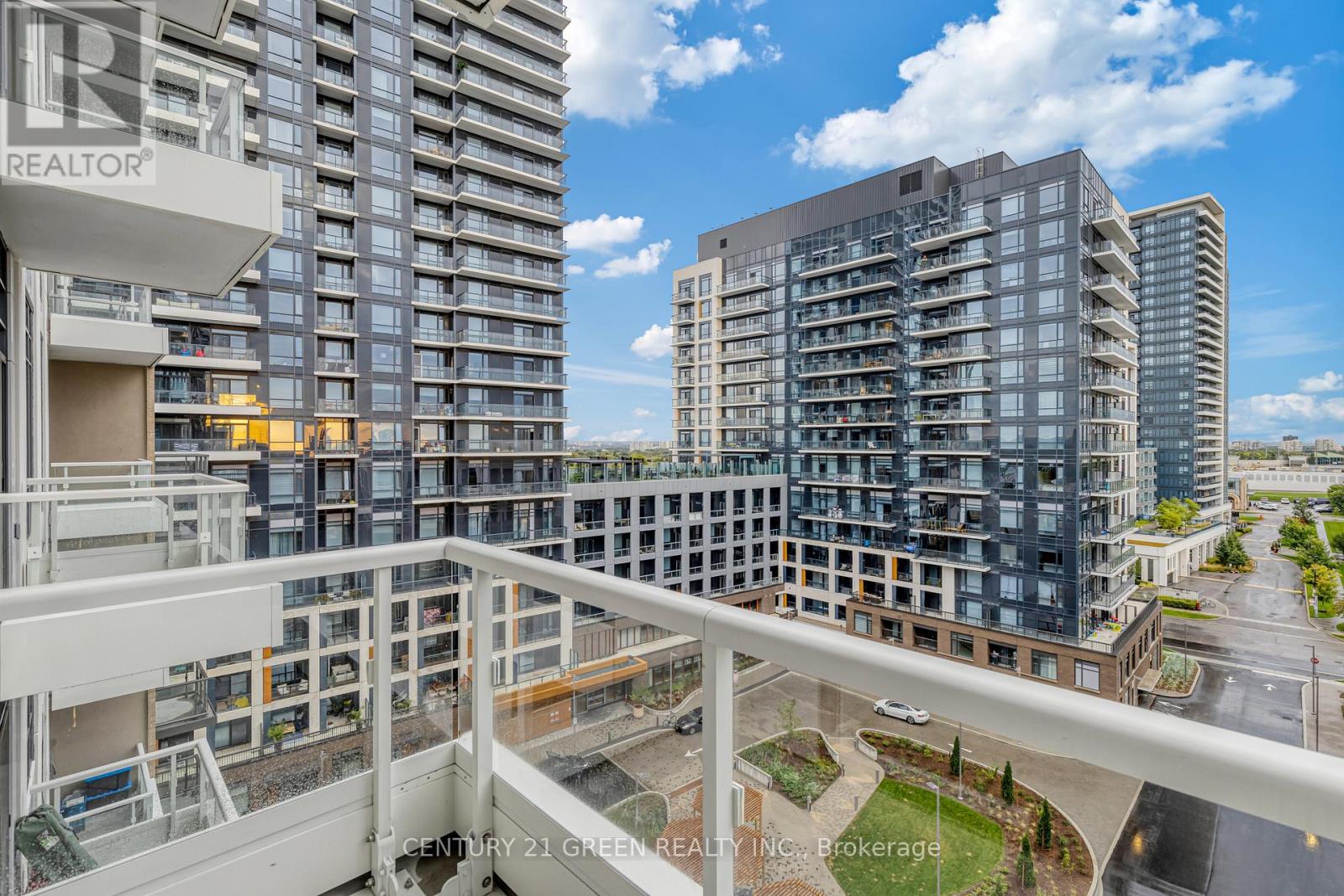 8 Beverley Glen Boulevard, Vaughan, Ontario  L4J 0L5 - Photo 24 - N12509480