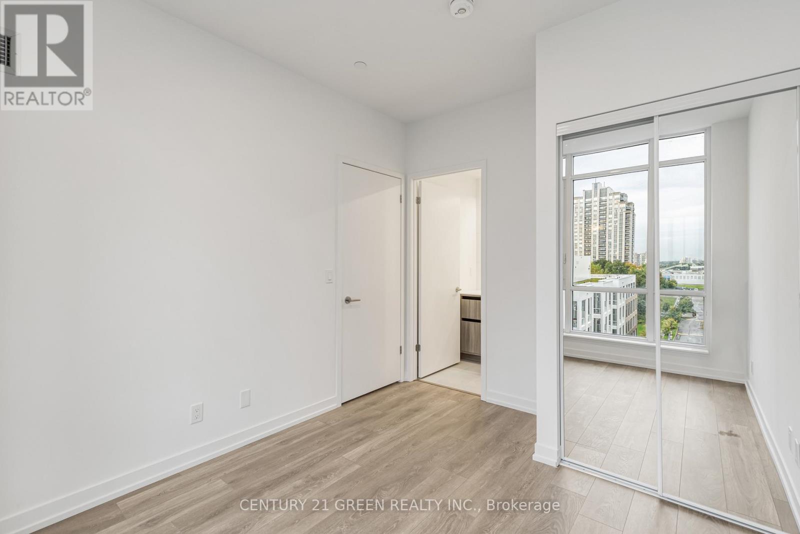 8 Beverley Glen Boulevard, Vaughan, Ontario  L4J 0L5 - Photo 26 - N12509480