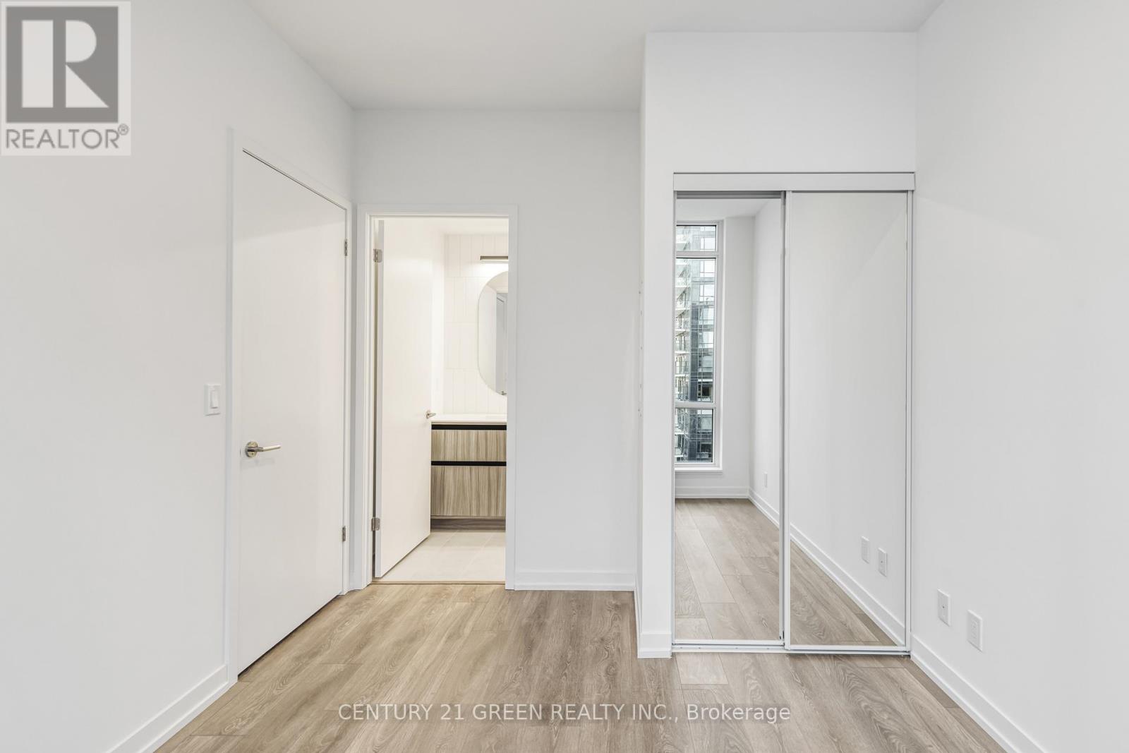 8 Beverley Glen Boulevard, Vaughan, Ontario  L4J 0L5 - Photo 27 - N12509480