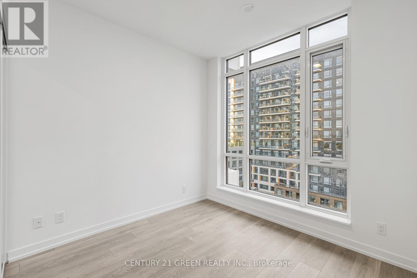 8 Beverley Glen Boulevard, Vaughan, Ontario  L4J 0L5 - Photo 30 - N12509480