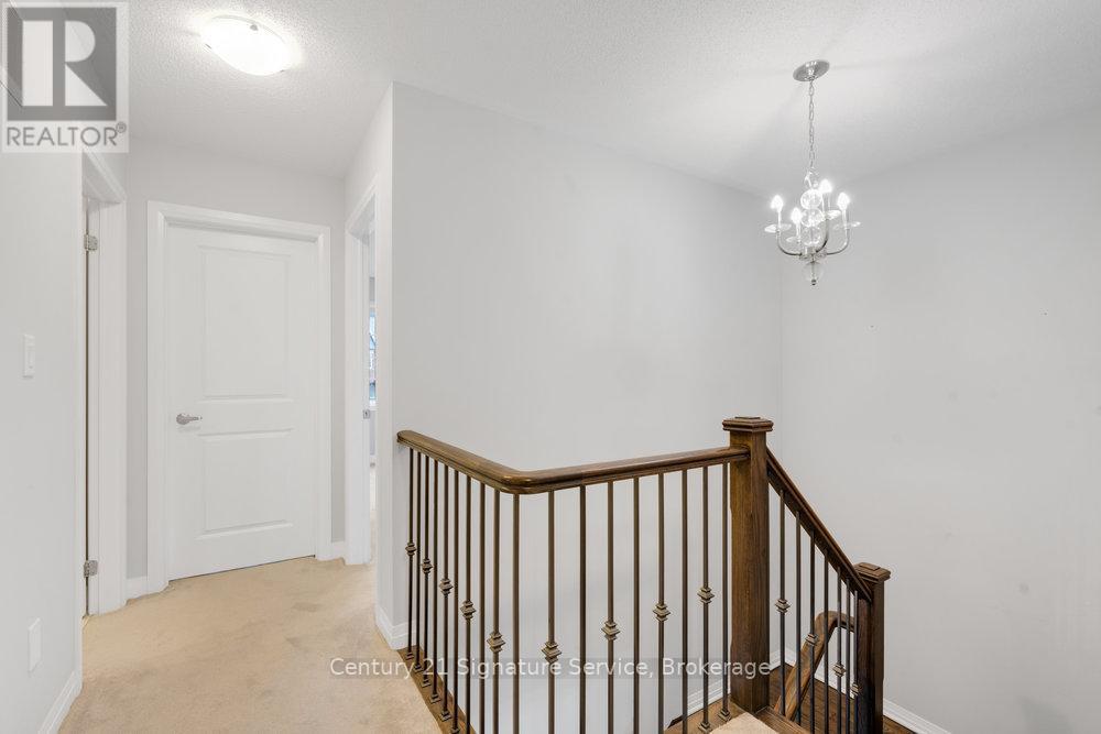 31 Porter Drive, Orangeville, Ontario L9W 6Z5 - Photo 16 - W12495466