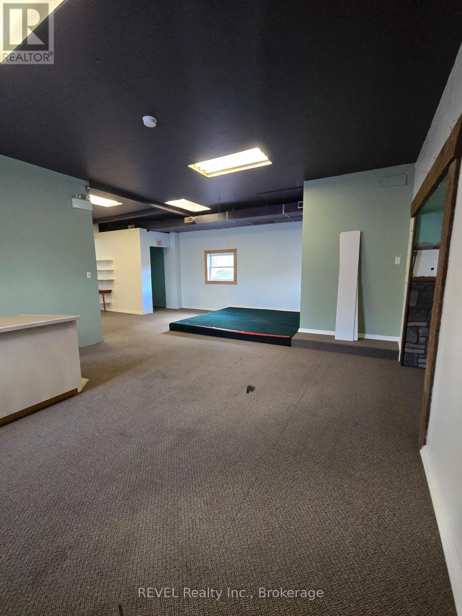 75 Manitoba Street, Bracebridge, Ontario  P1L 2B2 - Photo 4 - X12509694