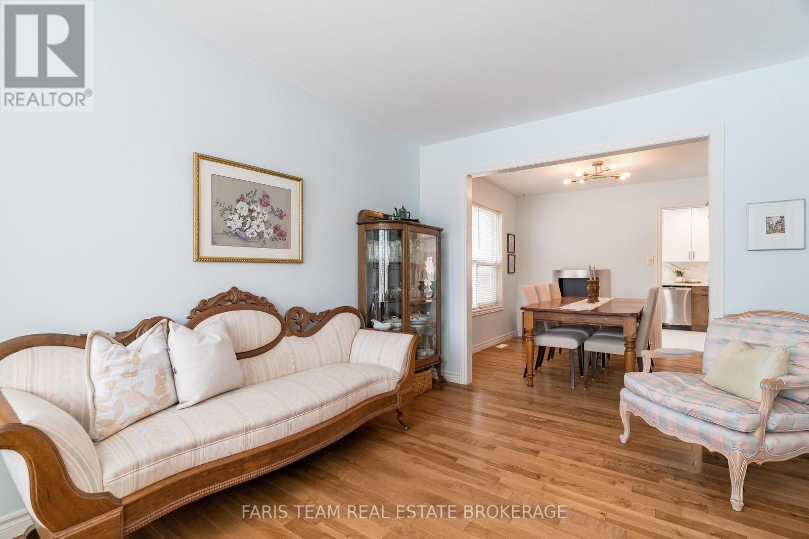 43 Dunnett Drive, Barrie (Ardagh), Ontario  L4N 0J7 - Photo 11 - S12509438