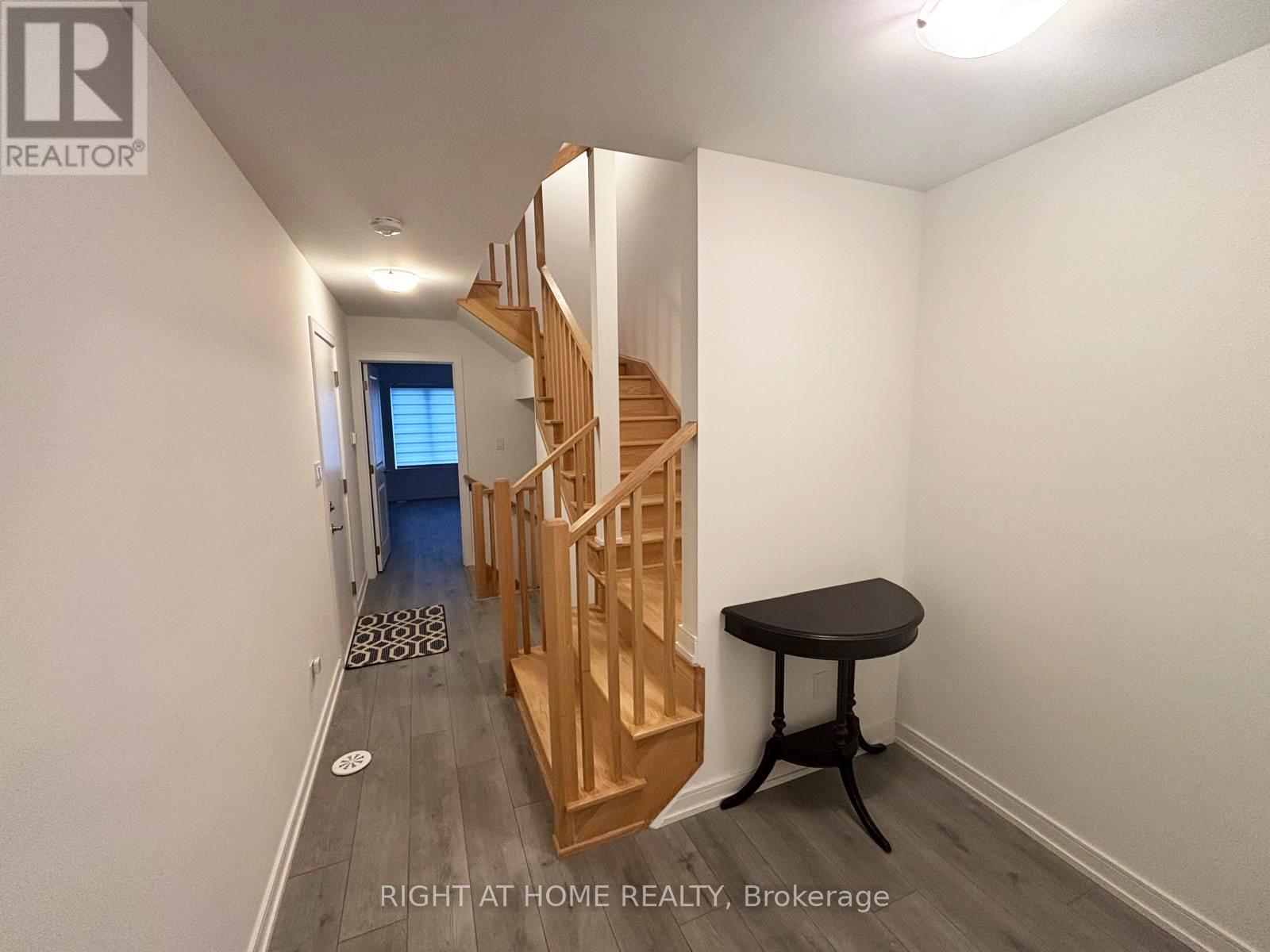 74 Blue Forest Crescent, Barrie (Innis-Shore), Ontario  L9J 0N4 - Photo 2 - S12509450