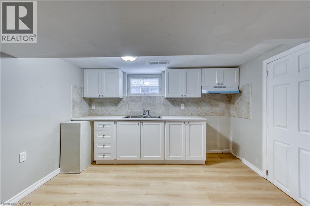 2100 BRAMPTON Street Unit# Basement, hamilton, Ontario