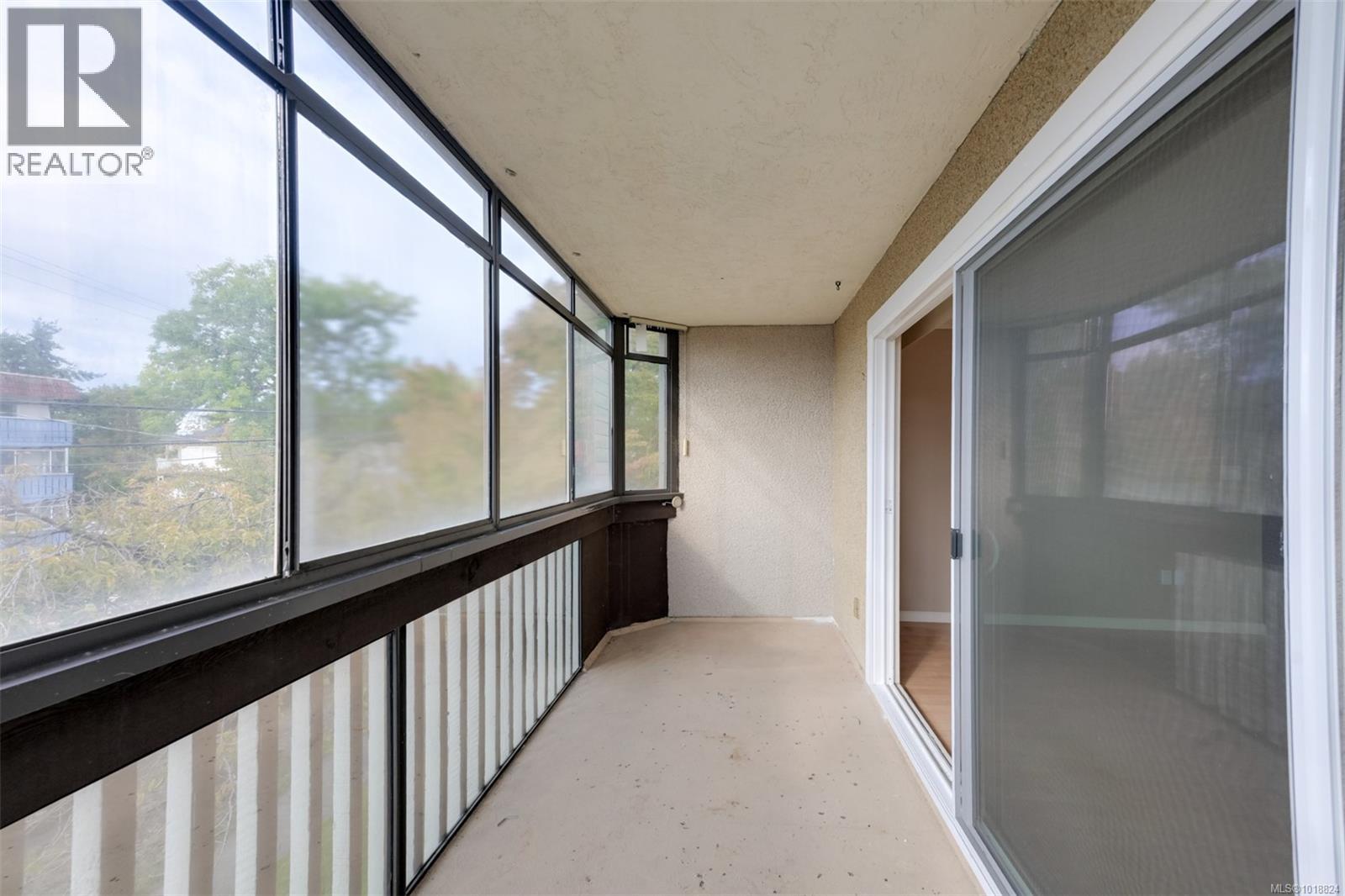 307 1012 Collinson St, Victoria, British Columbia  V8V 3C1 - Photo 10 - 1018824