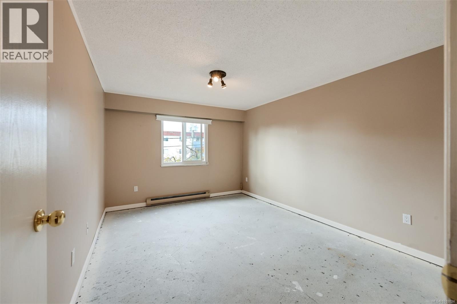 307 1012 Collinson St, Victoria, British Columbia  V8V 3C1 - Photo 16 - 1018824