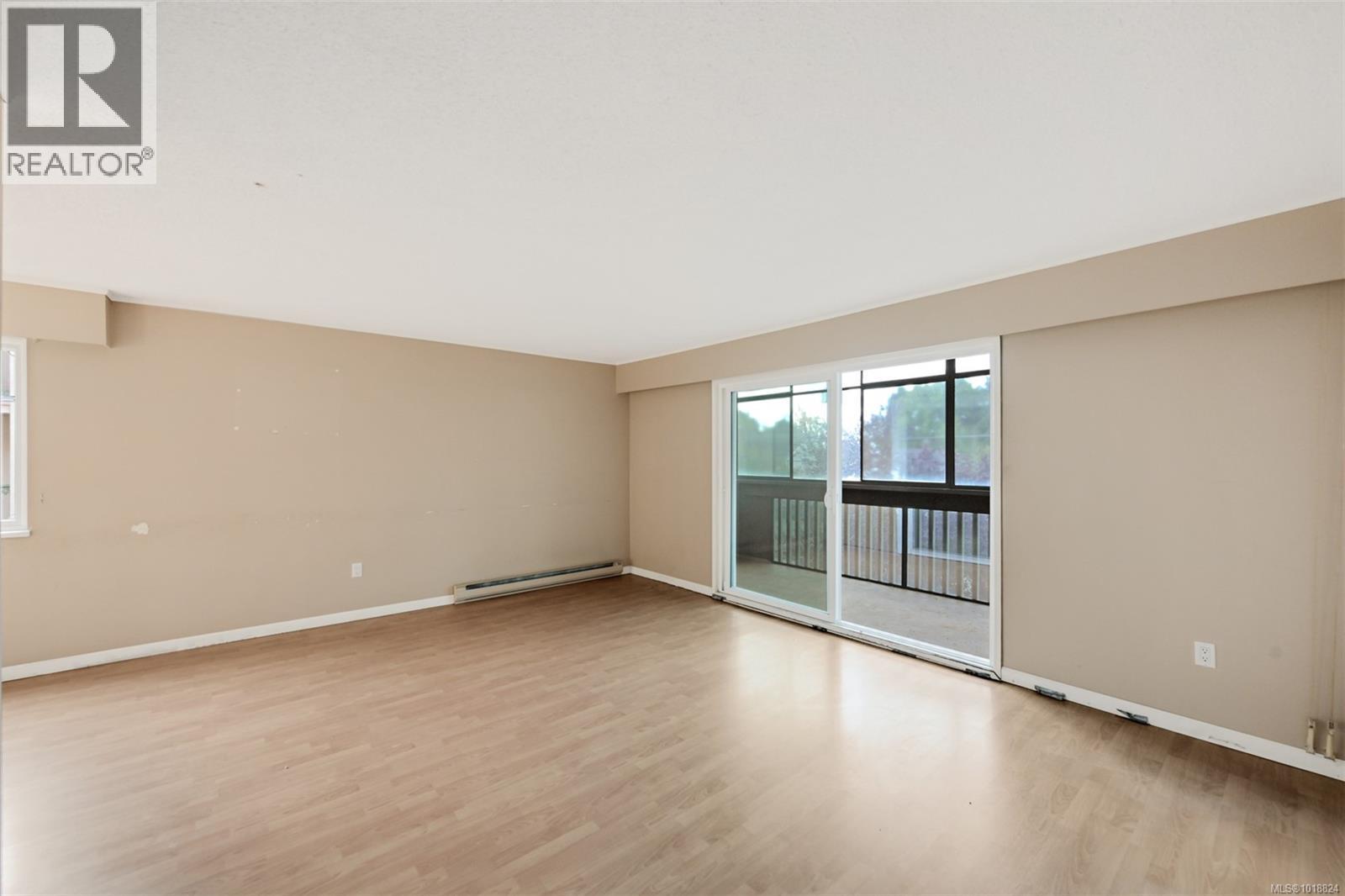 307 1012 Collinson St, Victoria, British Columbia  V8V 3C1 - Photo 5 - 1018824