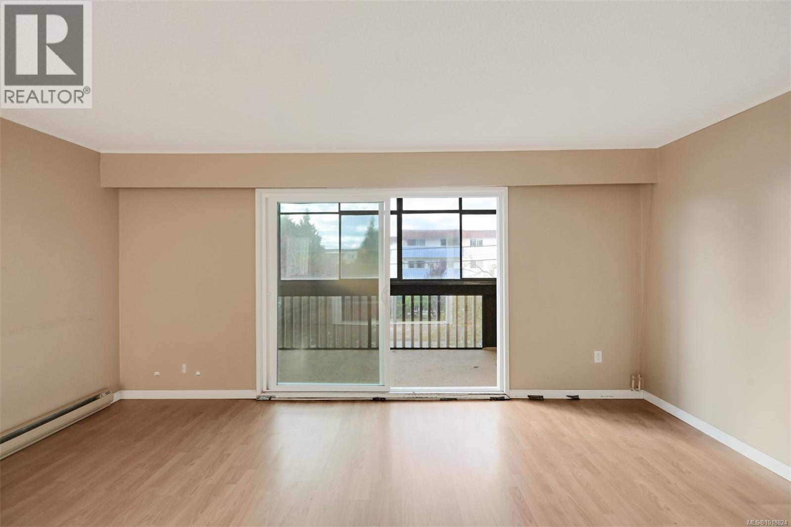 307 1012 Collinson St, Victoria, British Columbia  V8V 3C1 - Photo 8 - 1018824