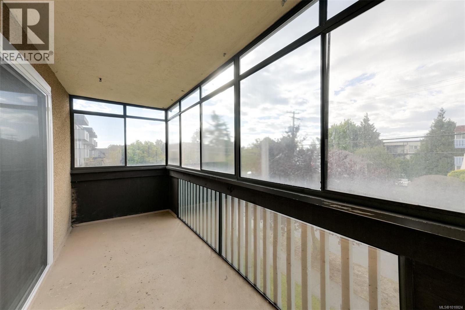 307 1012 Collinson St, Victoria, British Columbia  V8V 3C1 - Photo 9 - 1018824