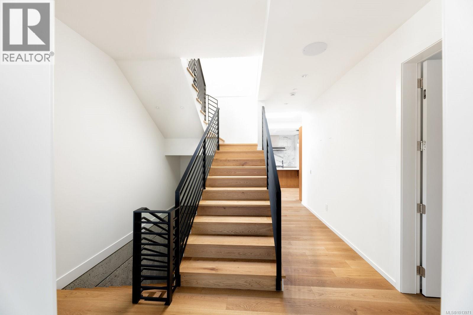 201 2270 Harbour Rd, Sidney, British Columbia  V8L 2P6 - Photo 19 - 1013971