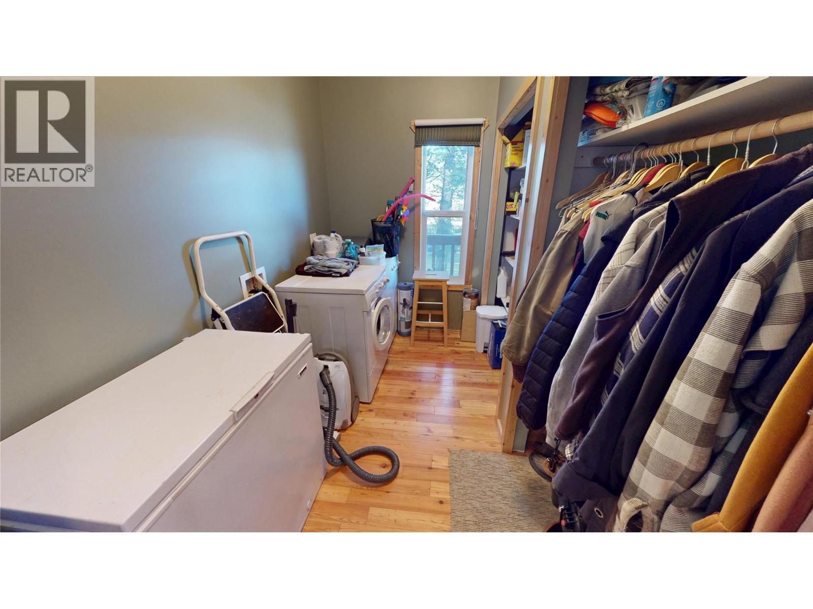 5586 Highway 95, Edgewater, British Columbia V0A 1E0 - Photo 14 - 10344206